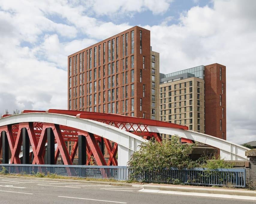 Modern Trafford 1Br Apartment-Free Parking-Cinema Room Mánchester Exterior foto