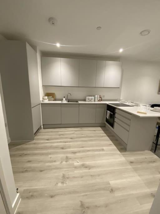 Modern Trafford 1Br Apartment-Free Parking-Cinema Room Mánchester Exterior foto